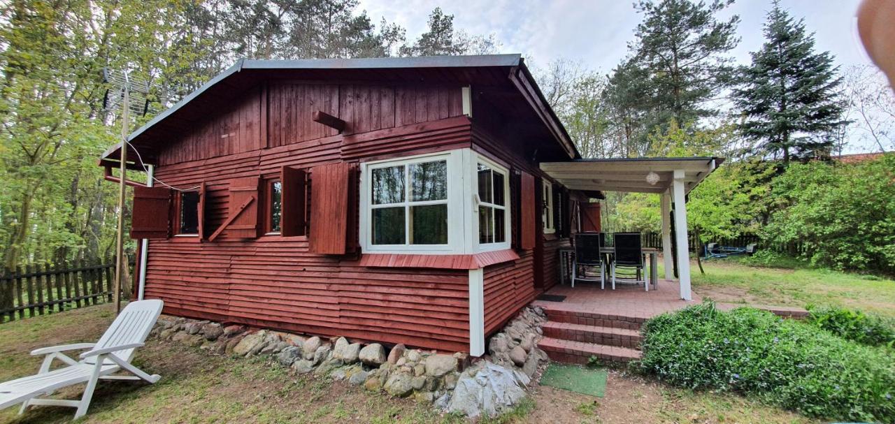 Lesny Nad Jeziorem Holiday home Chorzepowo