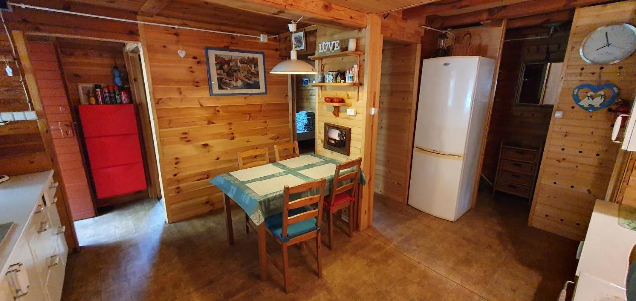 Lesny Nad Jeziorem Holiday home *